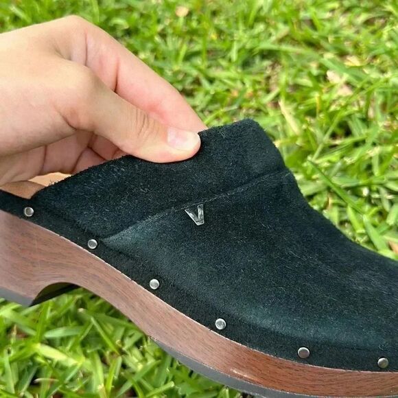 Vionic Kacie Black Suede Clog - Picture 12 of 14